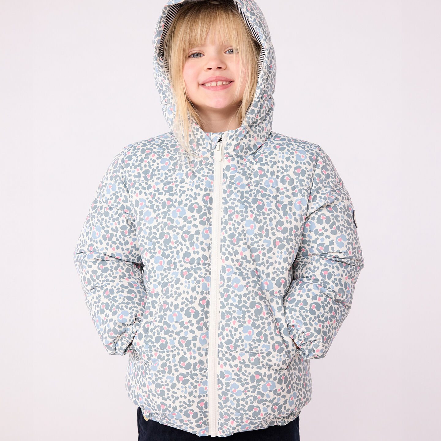 <p class="text-component">Outerwear</p>