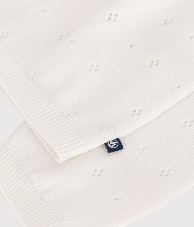 Children's cotton cardigan with a decorative stitch pattern white