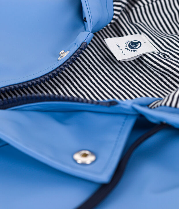 Iconic waxed raincoat made from recycled materials blue