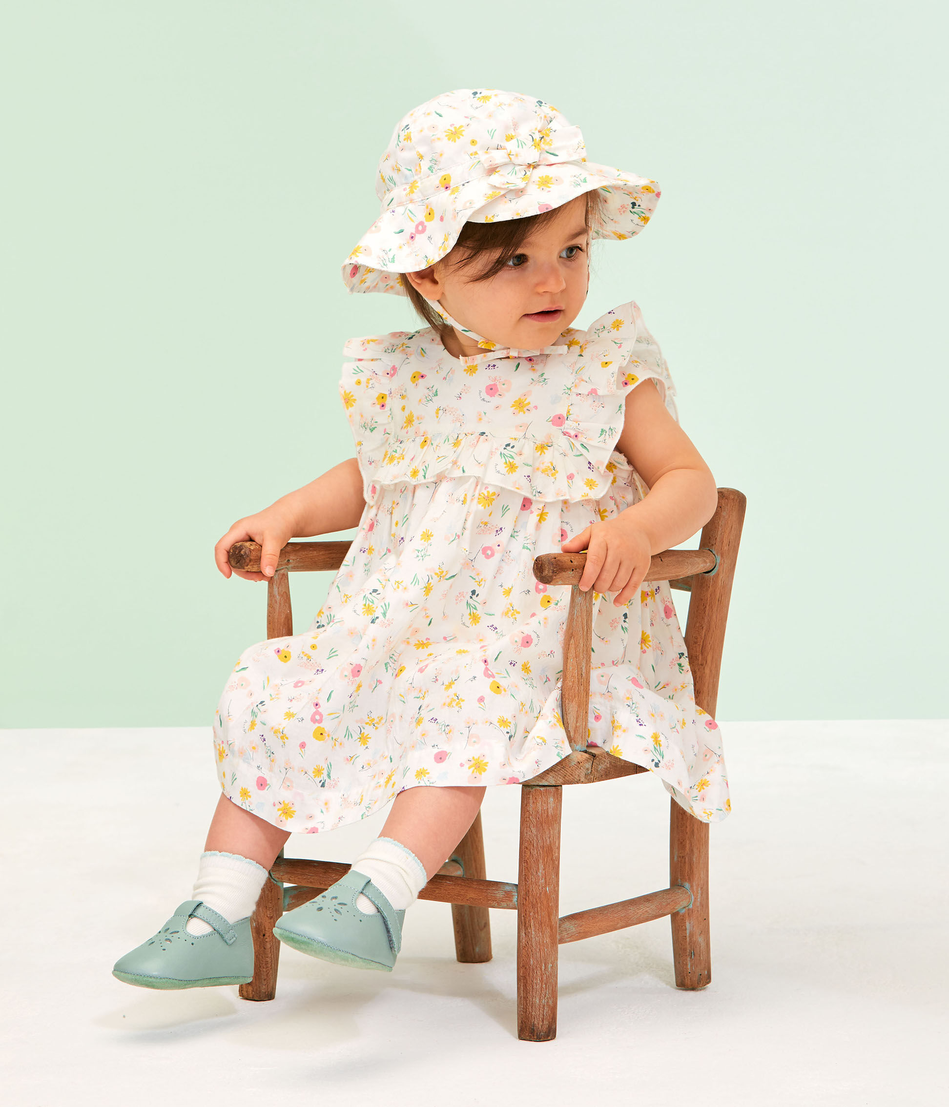 baby wide brim hat