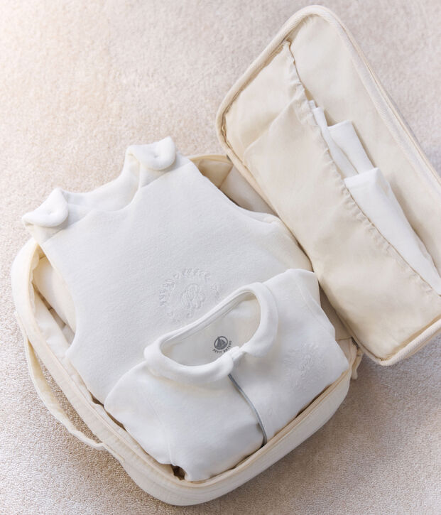 Newborn babies' suitcase in embroidered cotton gauze white