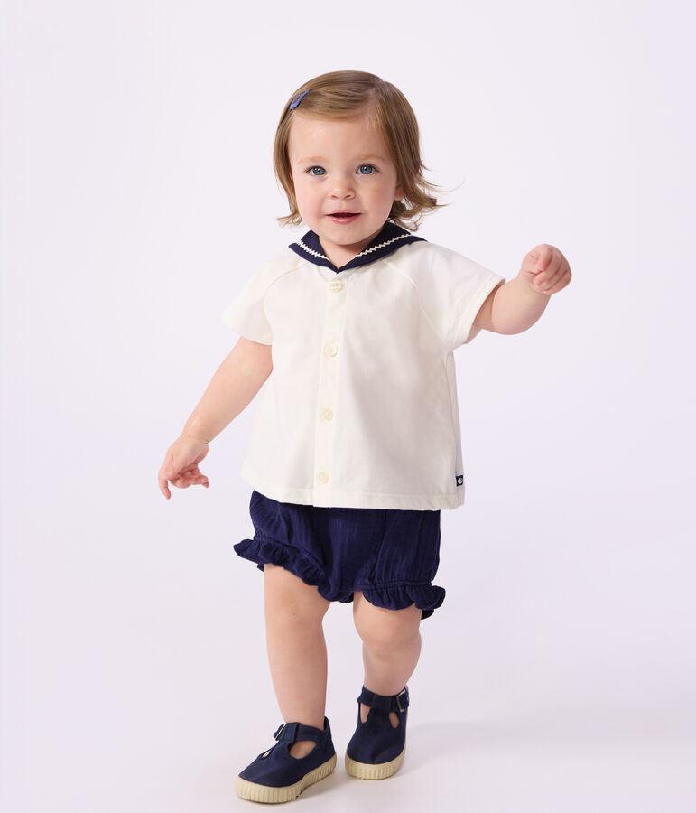 ifBabies' 2-piece cotton outfit, the T-shirt top has a sailor collar multicolor