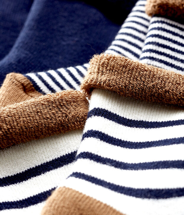 Set contains 3 pairs of socks made of snuggly, comfy terry towelling. multicolor