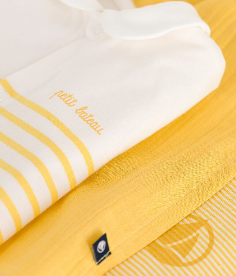Two-piece newborn baby set with a short jumpsuit and a muslin white/yellow