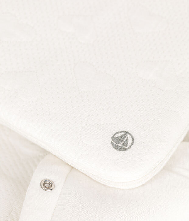 Tube knit baby nest white