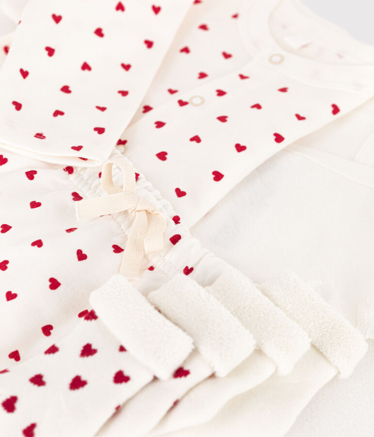 Newborn Baby Mini Heart Patterned Gift Set multicolor