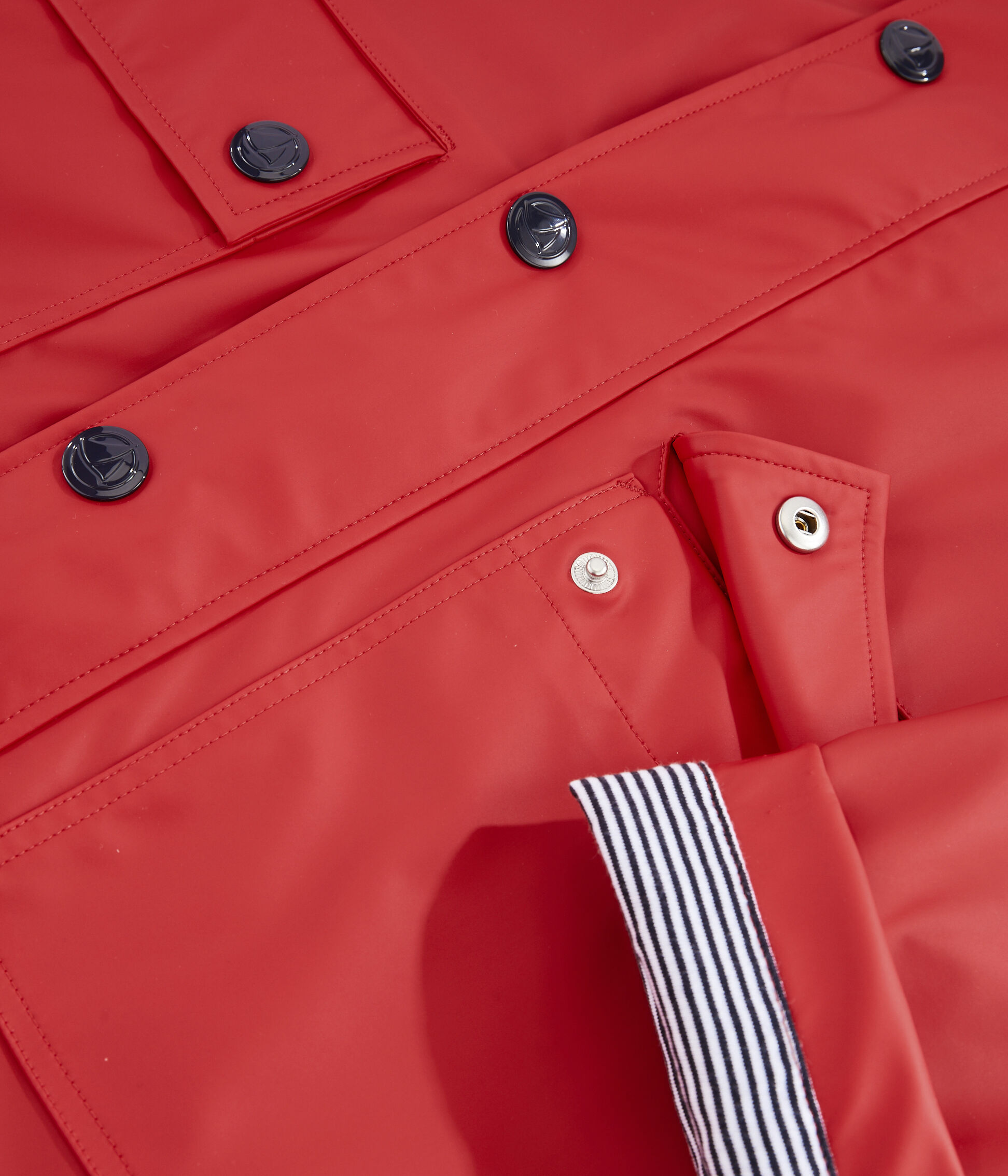 Iconic Recycled Fabric and Organic Cotton Raincoat A03MP01
