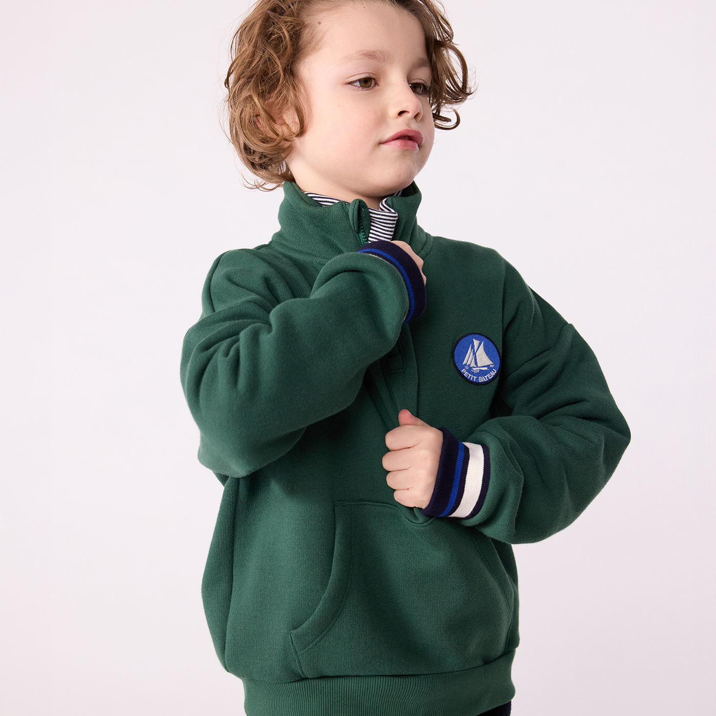 Sweatshirts & cardigan