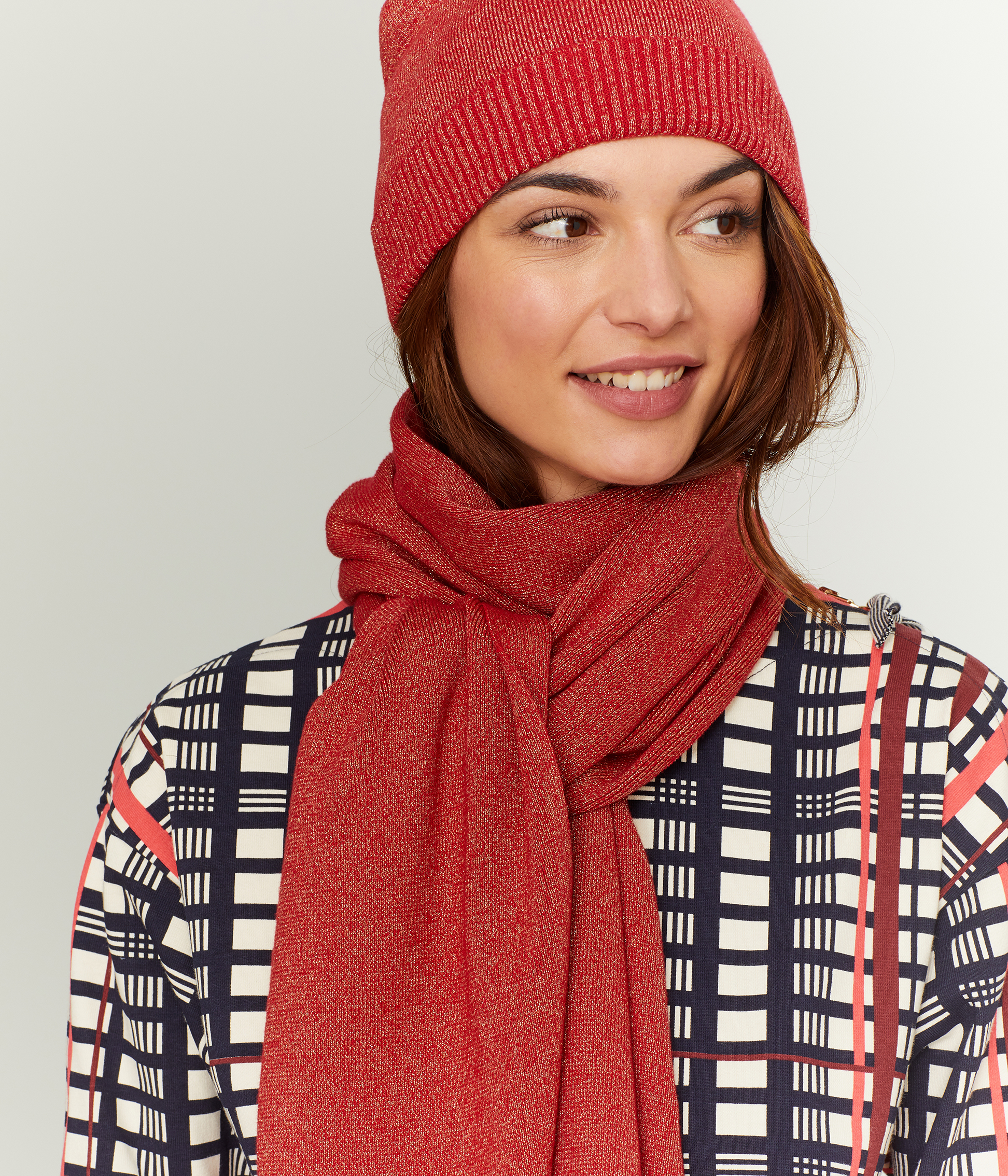 mantaray scarf and hat